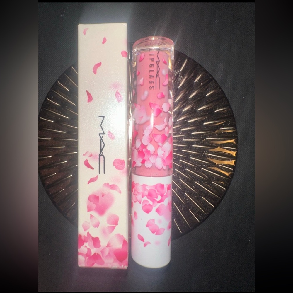 MAC Pink-A-Boo Lipglass